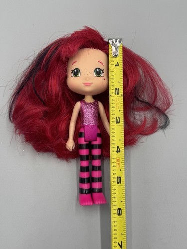 Strawberry Shortcake Sweet Beats Doll Red Black Hair Sparkle Top 5.5" TCFC 2014 - Picture 3 of 7