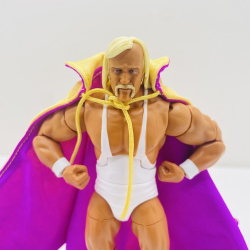 Figura WWE 2023 WWE Hulk Hogan Legends Series 21 Target Exclusive WWE - Imagen 2 de 4