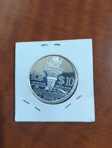 2005 NORFED $10 1/2 Oz .999 FINE SILVER FROSTY PROOF-LIKE Round BU - Picture 2 of 2