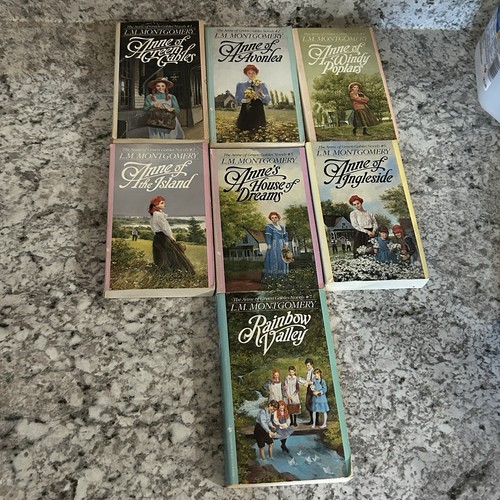 Anne of Green Gables Lot 1-7 L.M. Montgomery Bantam Books 1987 - Picture 2 of 3
