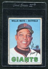 1967 Topps #200 Willie Mays LOW GRADE (filler) CREASED Check Scans