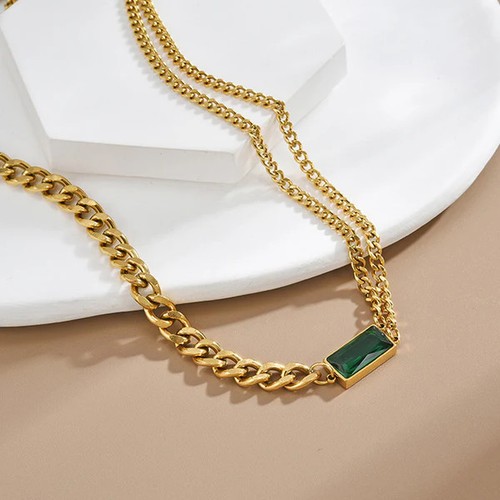 Gold-Plated Anti Tarnish Green Emerald Geometric Pendant - Picture 4 of 8
