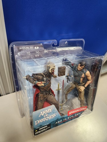 2002 Movie Maniacs Army of Darkness Ash vs. Evil Ash 2-Pack from McFarlane Toys - Picture 2 of 9