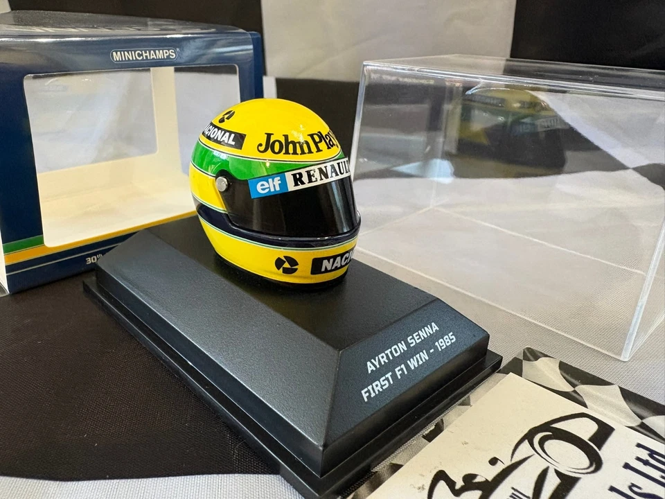 1:8 Minichamps 540308512 Ayrton Senna Helmet Lotus 1st Win Portugal 1985 - Image 2 of 4