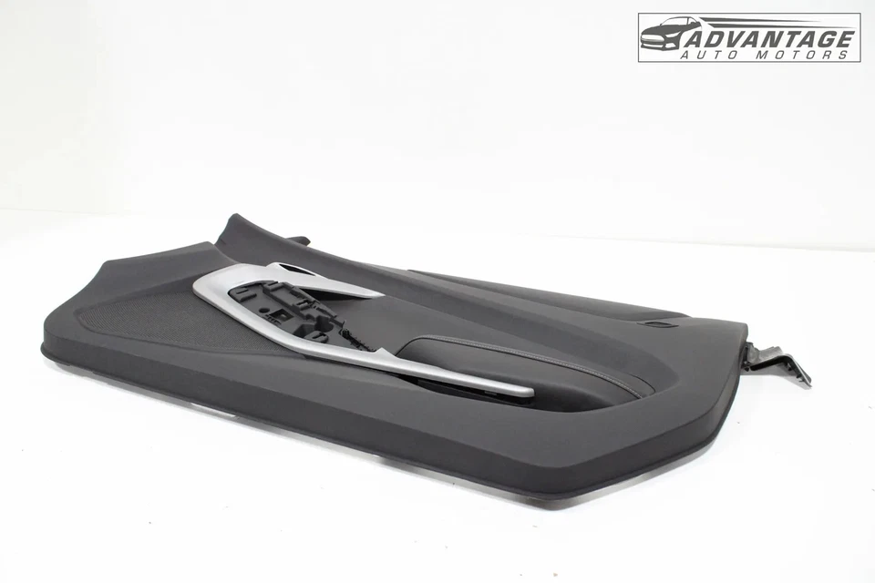 2021-2024 CHEVROLET CAMARO TAMPA DE ACABAMENTO PAINEL PORTA LATERAL DO PASSAGEIRO DIANTEIRO DIREITO FABRICANTE DE EQUIPAMENTO ORIGINAL - Imagem 2 de 4