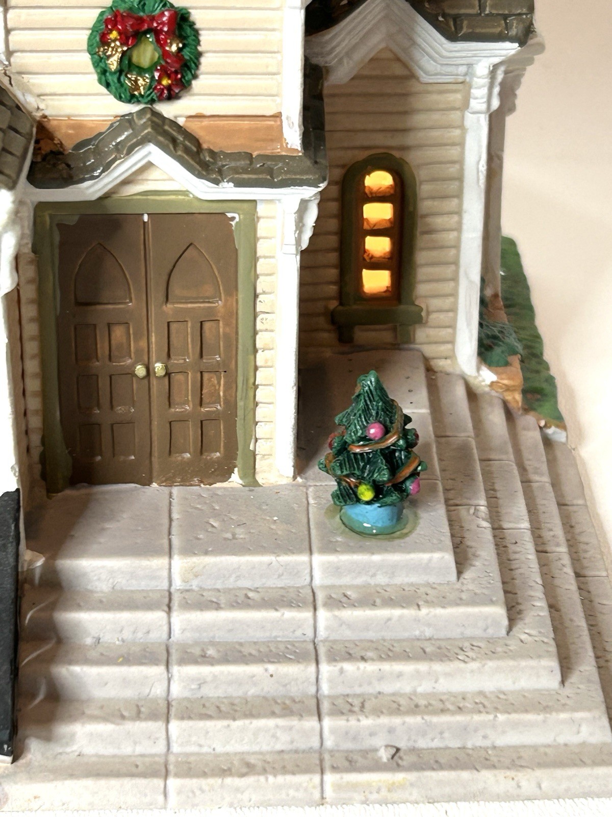 Picture 4 of 5