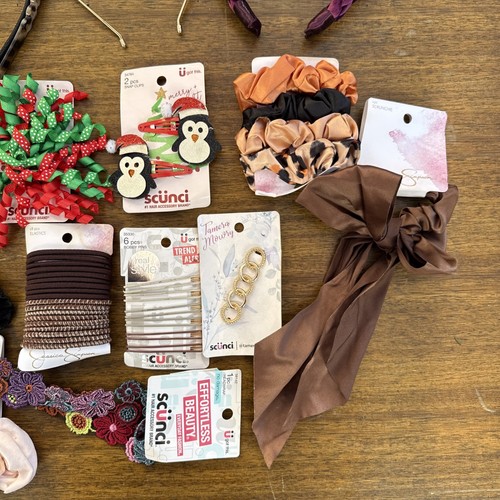 Nuevo Lote de 24 Accesorios para el Cabello Scunci Ponis Diademas Elásticas Clips Bobby Pins #5 - Imagen 5 de 7