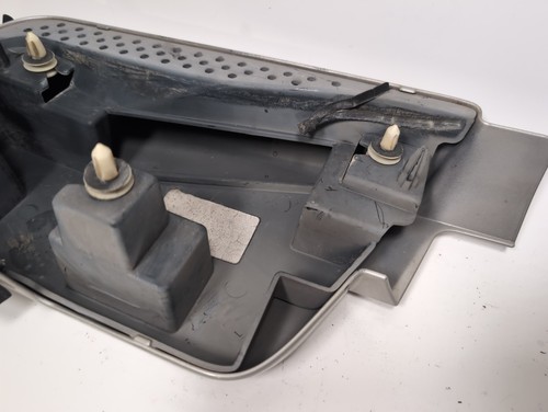 2006-2010 Hummer H3 Hood Cowl Cap Vent Trim OEM Driver Left Side Cover - Picture 6 of 7