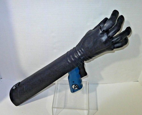 Fantastic Four Mr. Fantastic Stretch & Grab Arm Toy Biz 2005