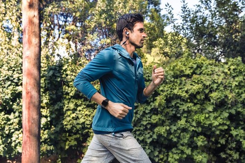NEW Fitbit Versa 1 Smart Watch Fitness Activity Tracker with S & L Sizes Band - Picture 9 of 10