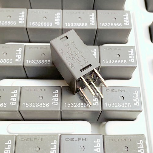 DELPHI 15328866 Power Relay 4 Pin x 1PC NEW - 第 1/3 張圖片