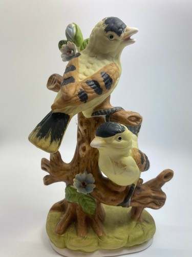 Estatuilla de pájaro dos pájaros amarillos felices sentados en rama porcelana vintage - Imagen 10 de 10