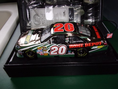 2008 TONY STEWART #20 SUBWAY ELITE WHITE GOLD NASCAR DIECAST 1/24 - Picture 2 of 7