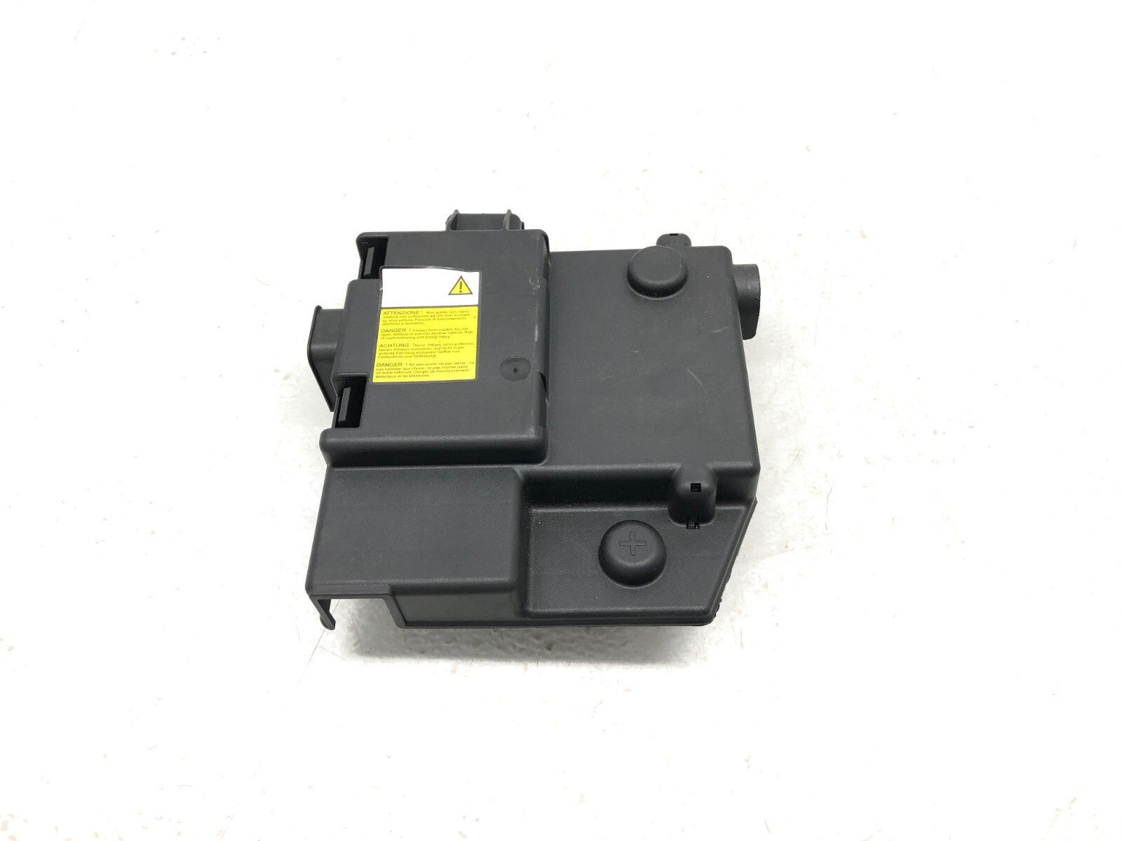 2017-2022 MASERATI LEVANTE BATTERY POSITIVE TERMINAL JUNCTION BOX COVER OEM