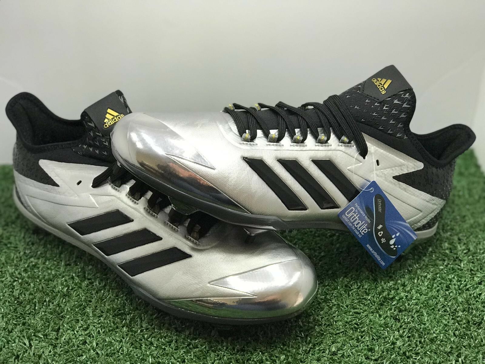 adidas jackie robinson cleats