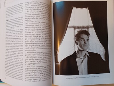 Mozipedia: Encyclopedia of Morrissey & The Smiths / Hardcover 2009
