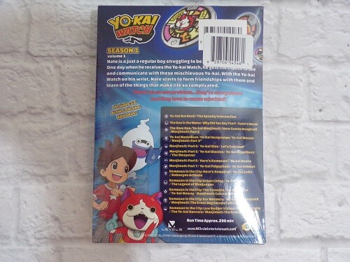 Yo-kai Watch Season 1 Volume 1 Limited Edition Gift Set Exclusive Comic Book DVD - Picture 2 of 2
