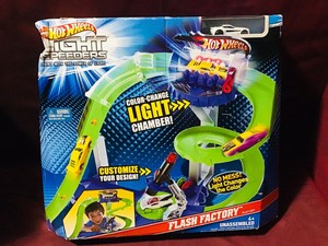 hot wheels light speeders