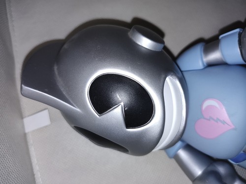 Kidrobot Love Hate 11 San Valentino Bomber Robber 7" Designer Vinyl Art Figure - Foto 12 di 12