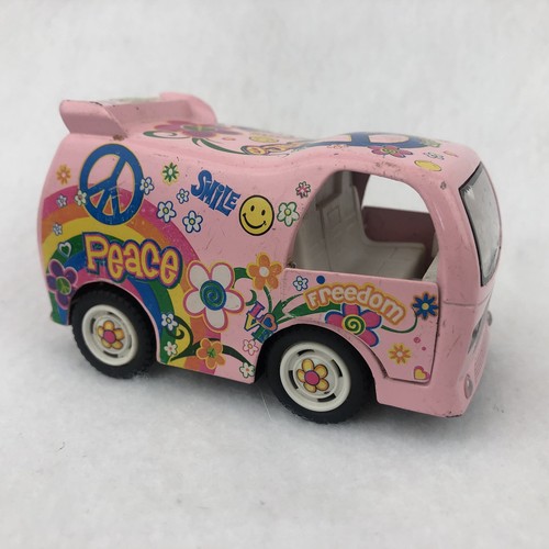 Kinsmart 3.5” Dream Car, Pink 4101/2D W/ Pull Back Action - Picture 1 of 6