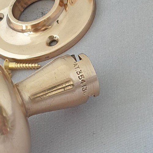 Boutons de porte en laiton breveté années 30 - Photo 5 sur 6