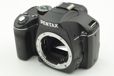 MINT] PENTAX K-m DIGITAL Double Zoom Kit 18-55mm 3.5-5.6 50-200mm