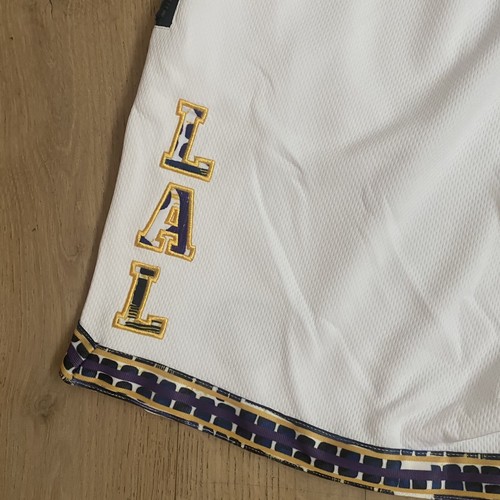 Los Angeles LA Lakers Two Hype NBA Lab Basketball Shorts Sz L White Stitched NEW - Picture 7 of 11