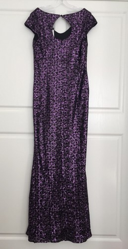 Stunning Ball Gown Size 10 Purple Formal Events - Picture 4 of 7