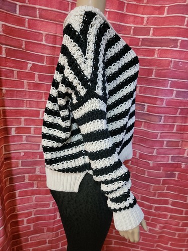 FREE PEOPLE Black White OVERSIZE Striped AT THE BEACH Chunky Knit Sweater XS #C2 - Picture 5 of 11
