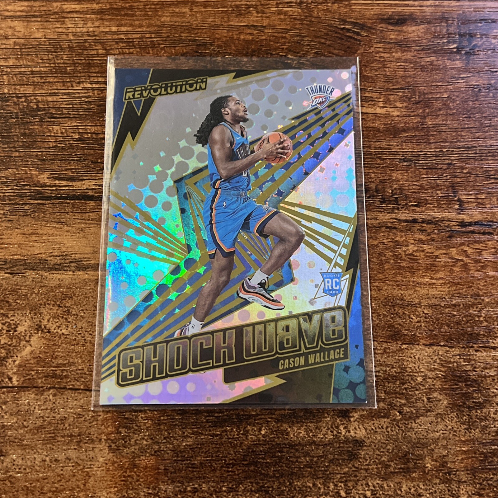 2023-24 Panini Revolution CASON WALLACE RC Shock Wave #22 Oklahoma City Thunder