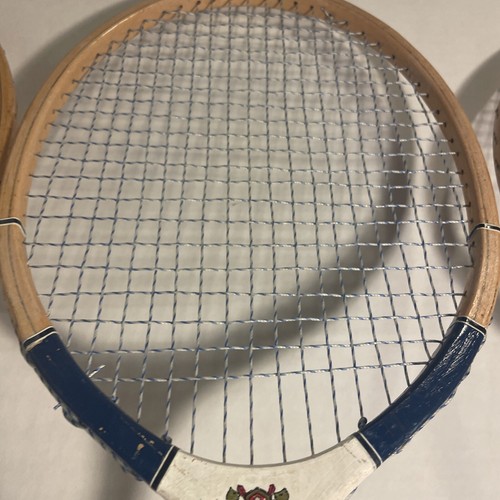 Vintage Badminton Set (3) Valiant Markenschläger 4 Federbälle (2 Federn) Netztasche - Bild 17 von 24