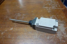 Omron General Purpose Limit Switch