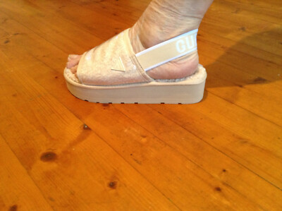 NEU! GUESS Sommer Damenschuhe  gr.40 Beige NEU UVP: 149,-