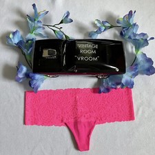 Victoria's Secret PINK NWT Cheekster S