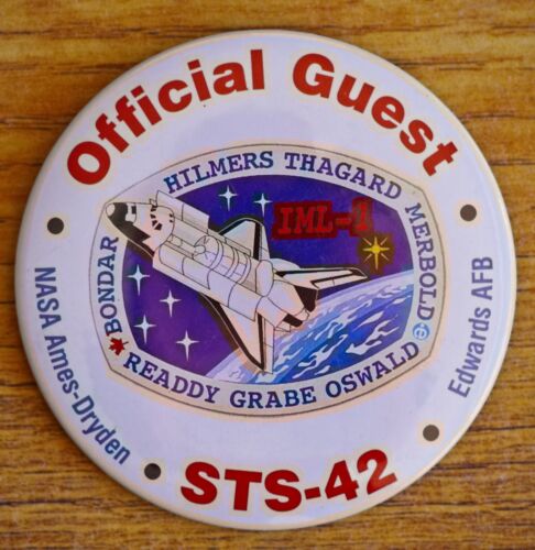 VINTAGE 1980-1990's Edwards AFB NASA 3 PIN BUTTONS Lot#114 STS 29 42 43 - Picture 4 of 5