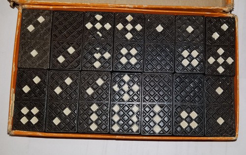 Rare Vtg Embossing Company Diamond Dominoes Unique Game # 261 Albany NY 48 - Picture 3 of 9