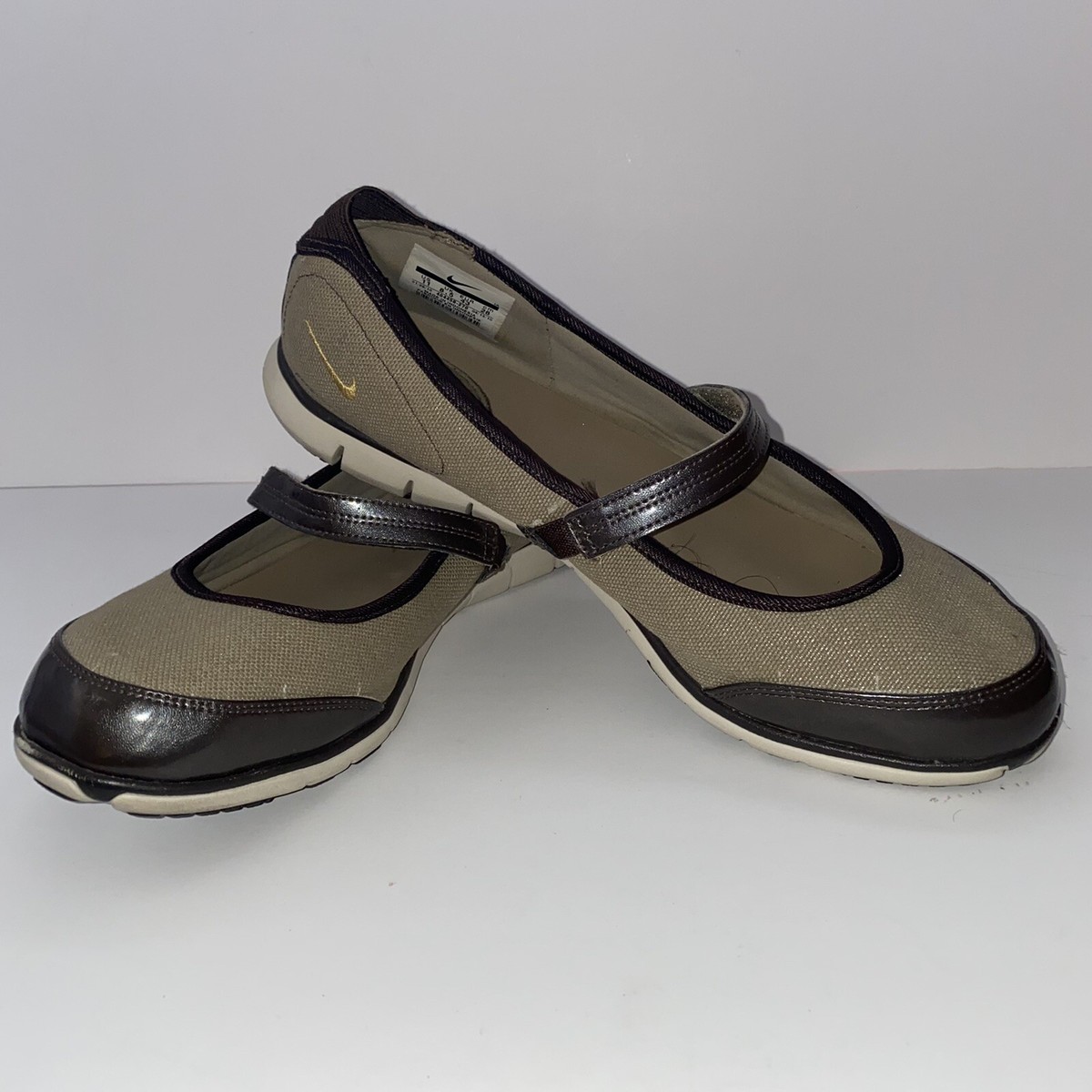 Athletic mary jane shoes hotsell