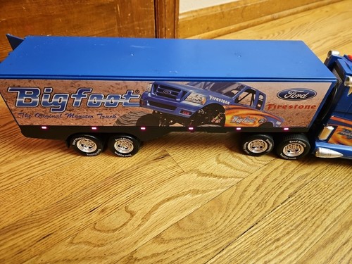 Road Rippers Bigfoot Monster Truck Ford Tractor Trailer Toy, Moves Lights Sounds - Picture 8 of 9