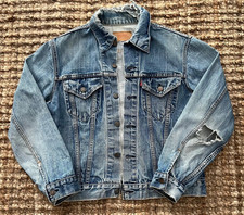Vintage Levi’s Blue Denim Trucker Jacket Womens Medium Made in USA