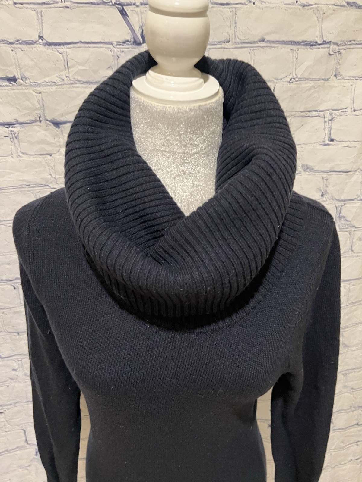 GAP Women's Pullover Solid Turtleneck Sweater  Na… - image 2