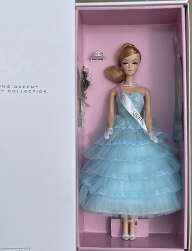 2014 Barbie Fan Club Homecoming Queen Barbie Dressed Doll NRFB SHIPPER