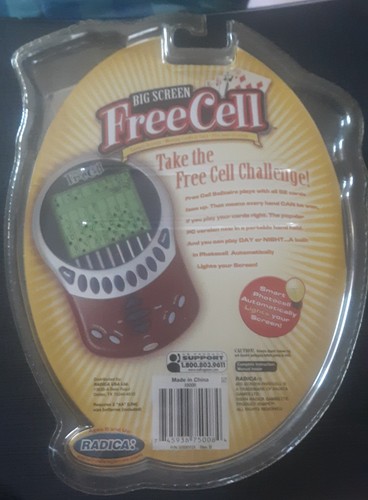 Radica Big Screen Free Cell Handheld Electronic Card Game System Lighted - Picture 2 of 3