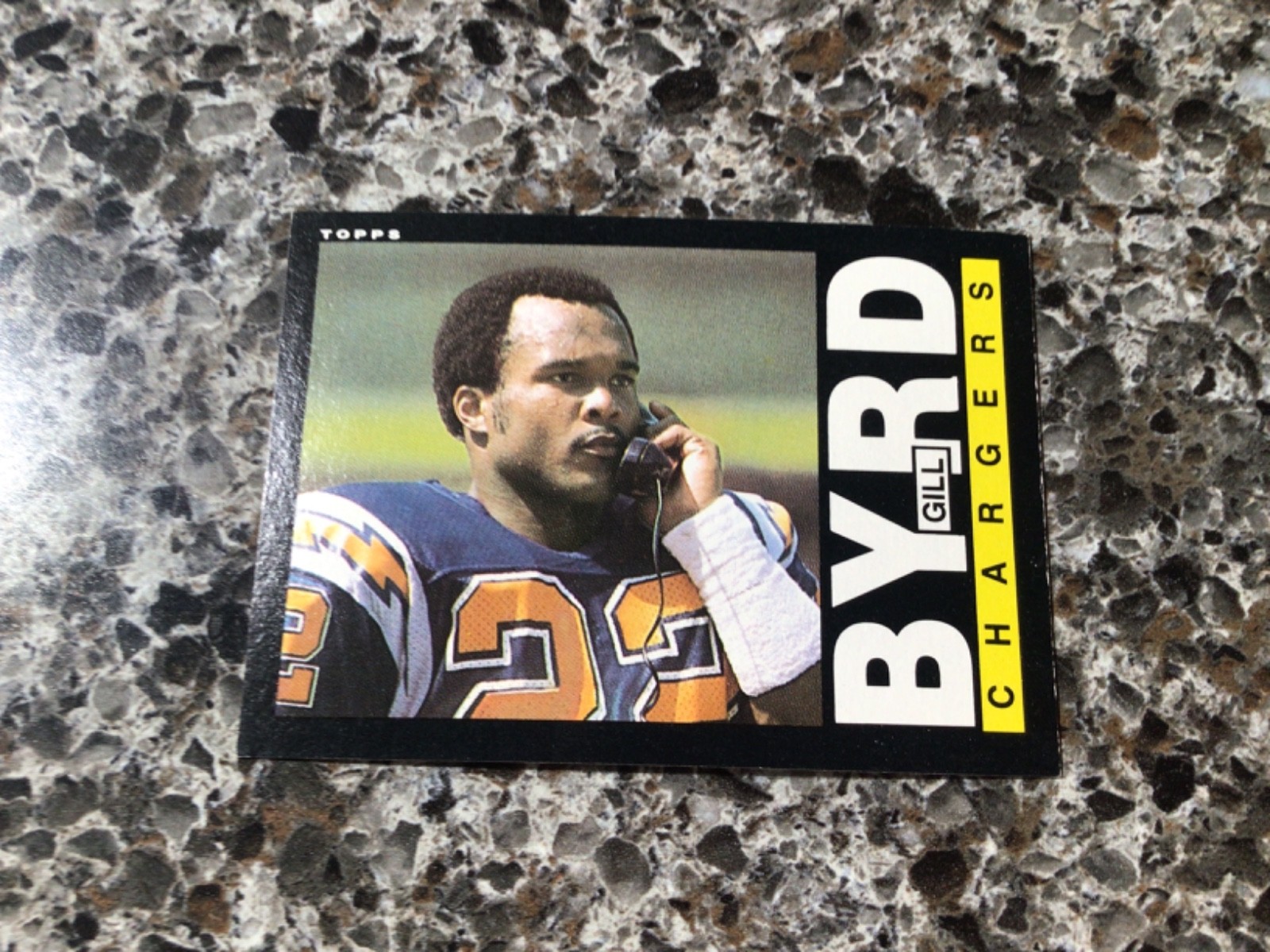 U-Pick 1985 Topps football rookies - YOU PICK ANY CARD(S)