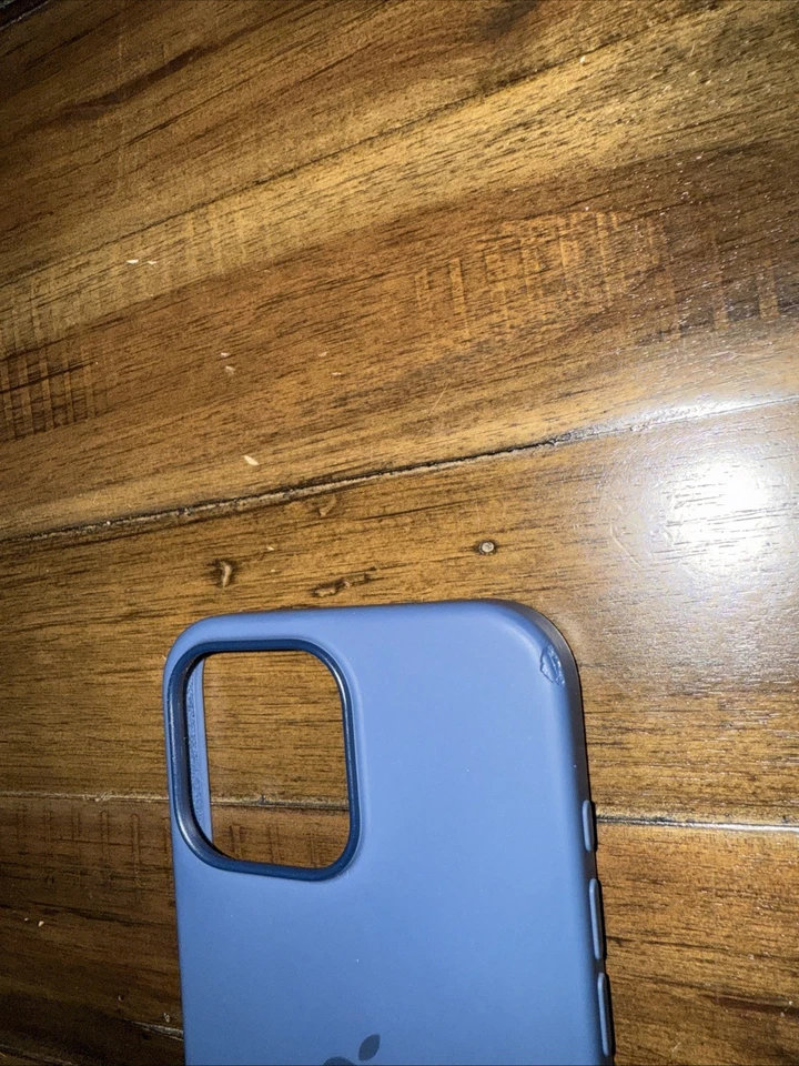 Funda Apple iPhone 16 Pro Max con MagSafe y control de cámara azul oscuro Foto 3 de 4