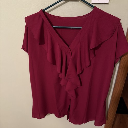 Lovely Maroon Ruffled Button Down Sleeveless Top XXL - Picture 2 of 11