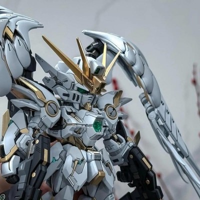 MGSD Wing Zero Snow White Ew Angel Version Spray Painted Plastic