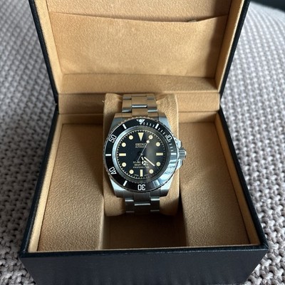 Seiko Prospex Automatic Diver 42mm Black Dial 200m SS Bracelet Box