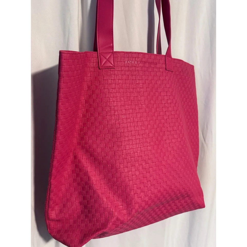 Bolso de Mano Rosa Grande Bath & Body Works - 17.5"x14" Foto 2 de 4