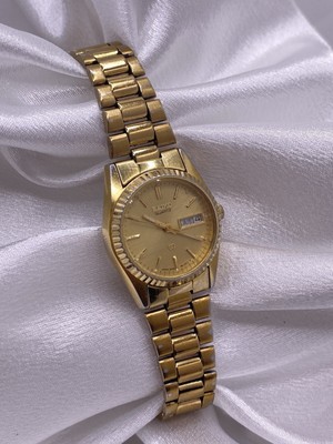 Seiko SQ Vintage Ladies Watch Gold-Tone Case, Dial, Hands, Stretch Bracelet Date Seiko SQ Vintage Gold Tone Day Date Fluted Bezel Ladies  main image 3