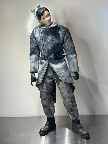 Figura Espada Usada en Batalla Personalizada 1:6 3A Rothchild ThreeA Toys Head Hot Toys Botas